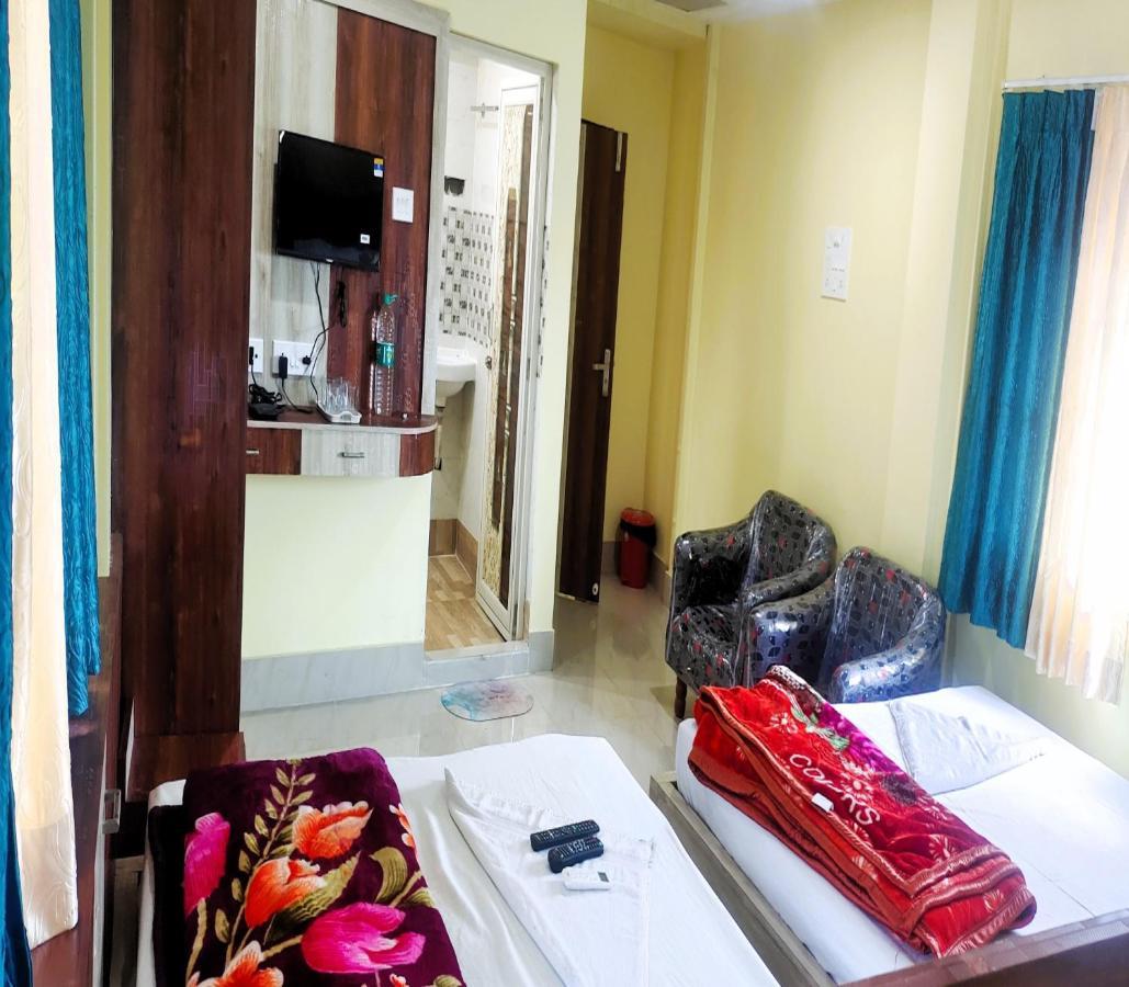 Staymaker Tirupati Guest House Calcutá Exterior foto